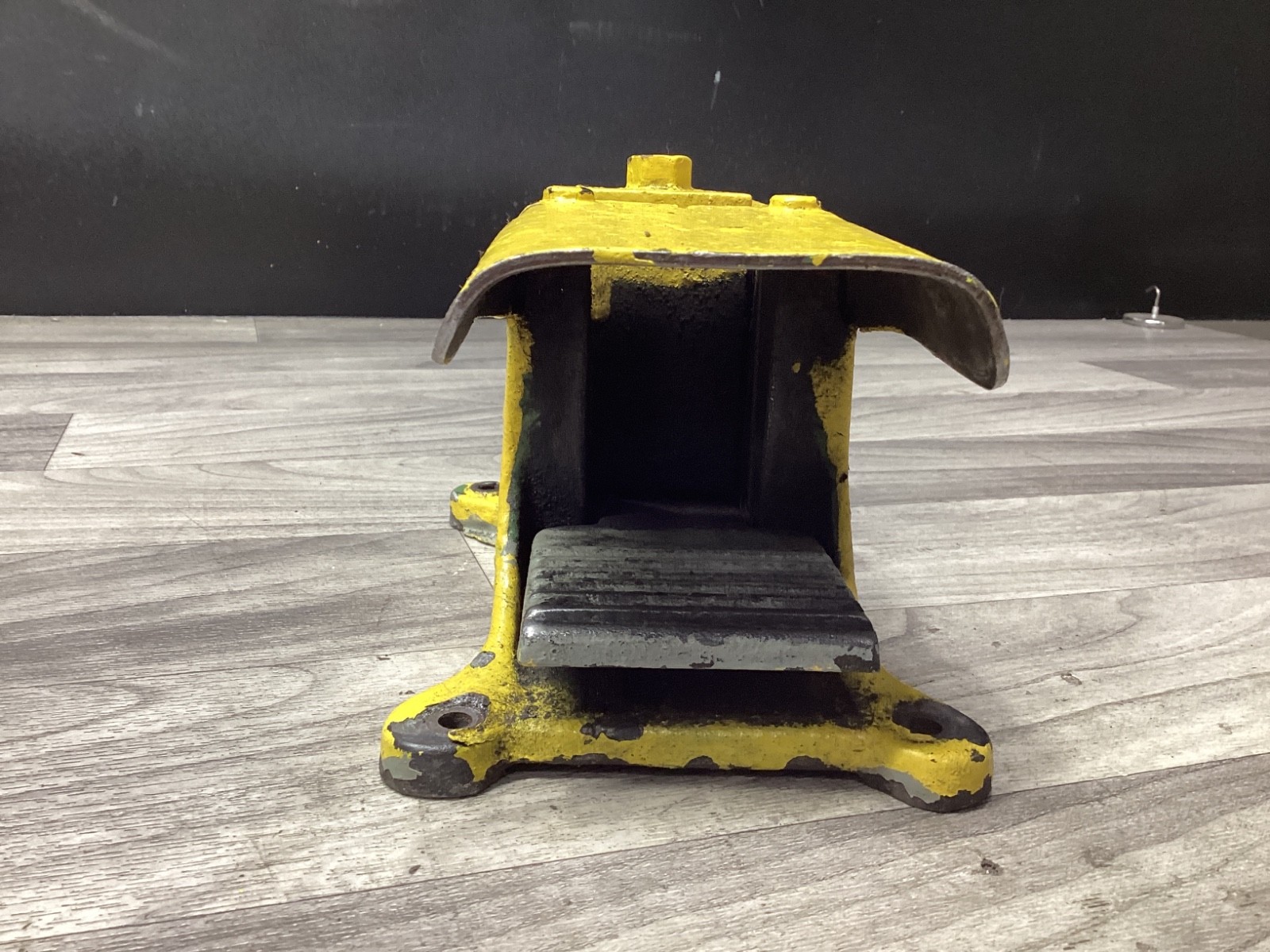 Mackworth G Rees 600V Foot Pedal Switch 1814 Style #100C108PR4*SI