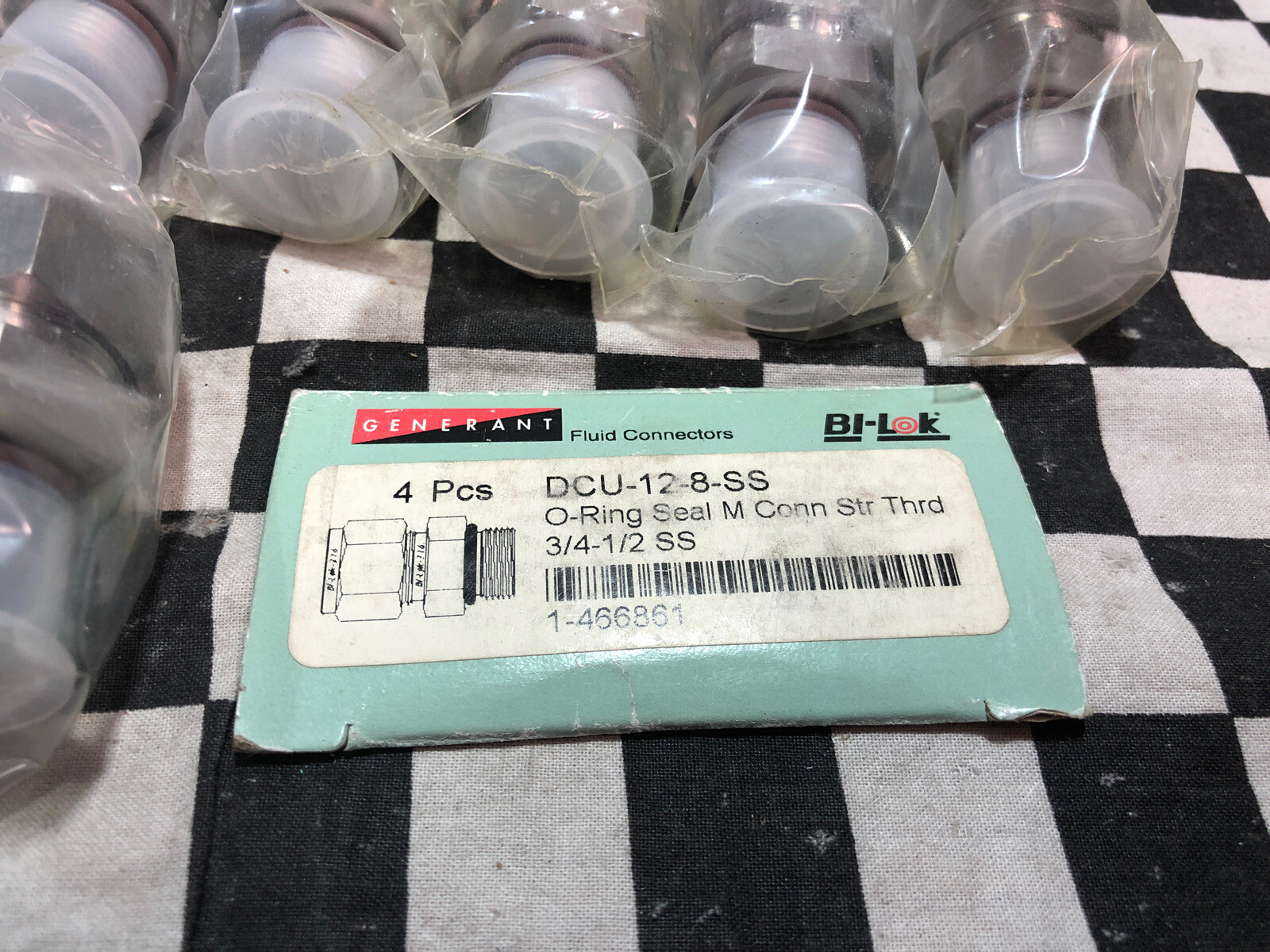 Bi-lok Male Connector 3/4″ X 3/4-16 Male SAE/MS, DCU-12-8-SS, LOT OF 22