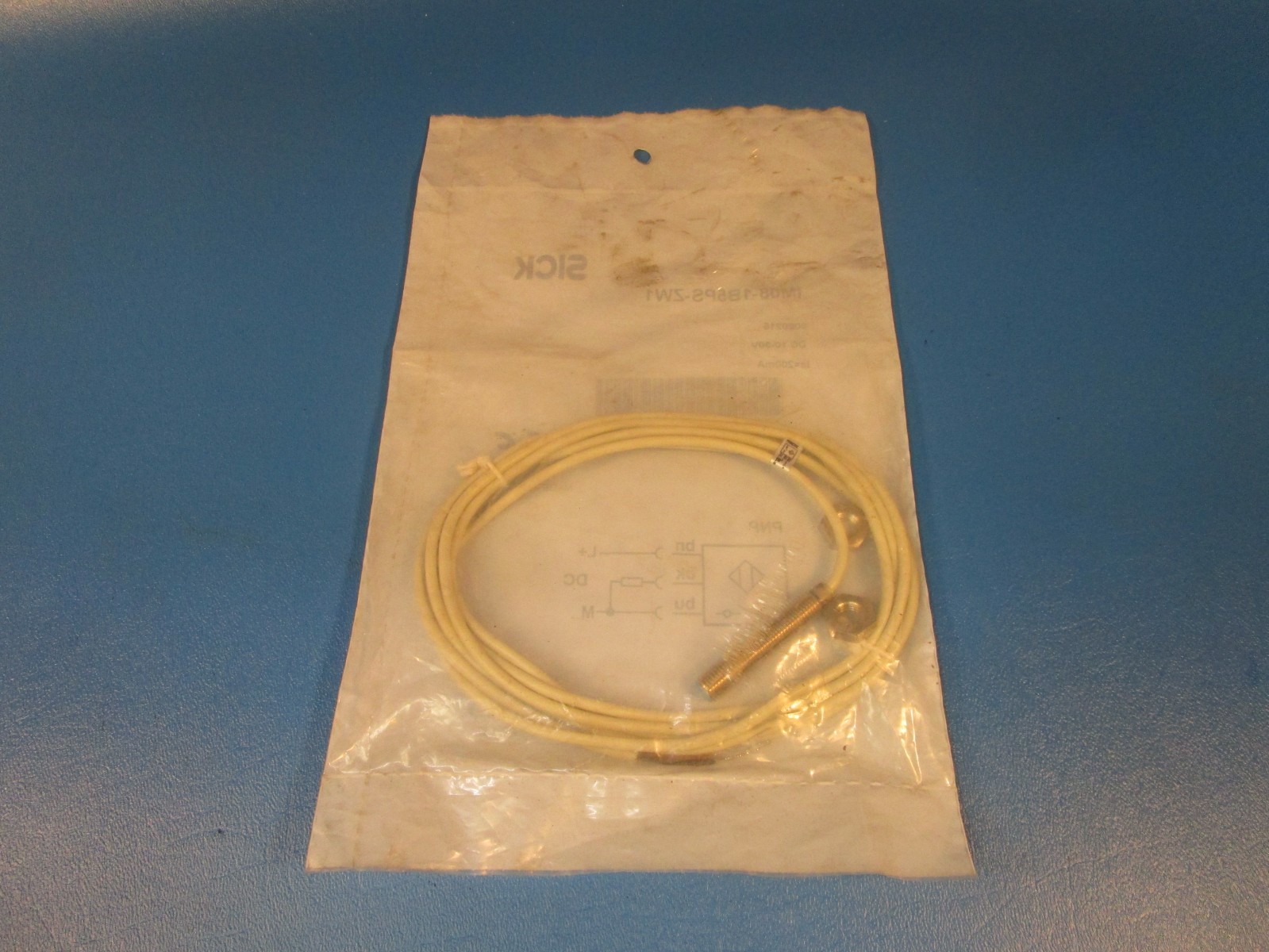 SICK IM08-1B5PS-ZW1, Inductive proximity sensor, 8 mm Barrel, DC Power