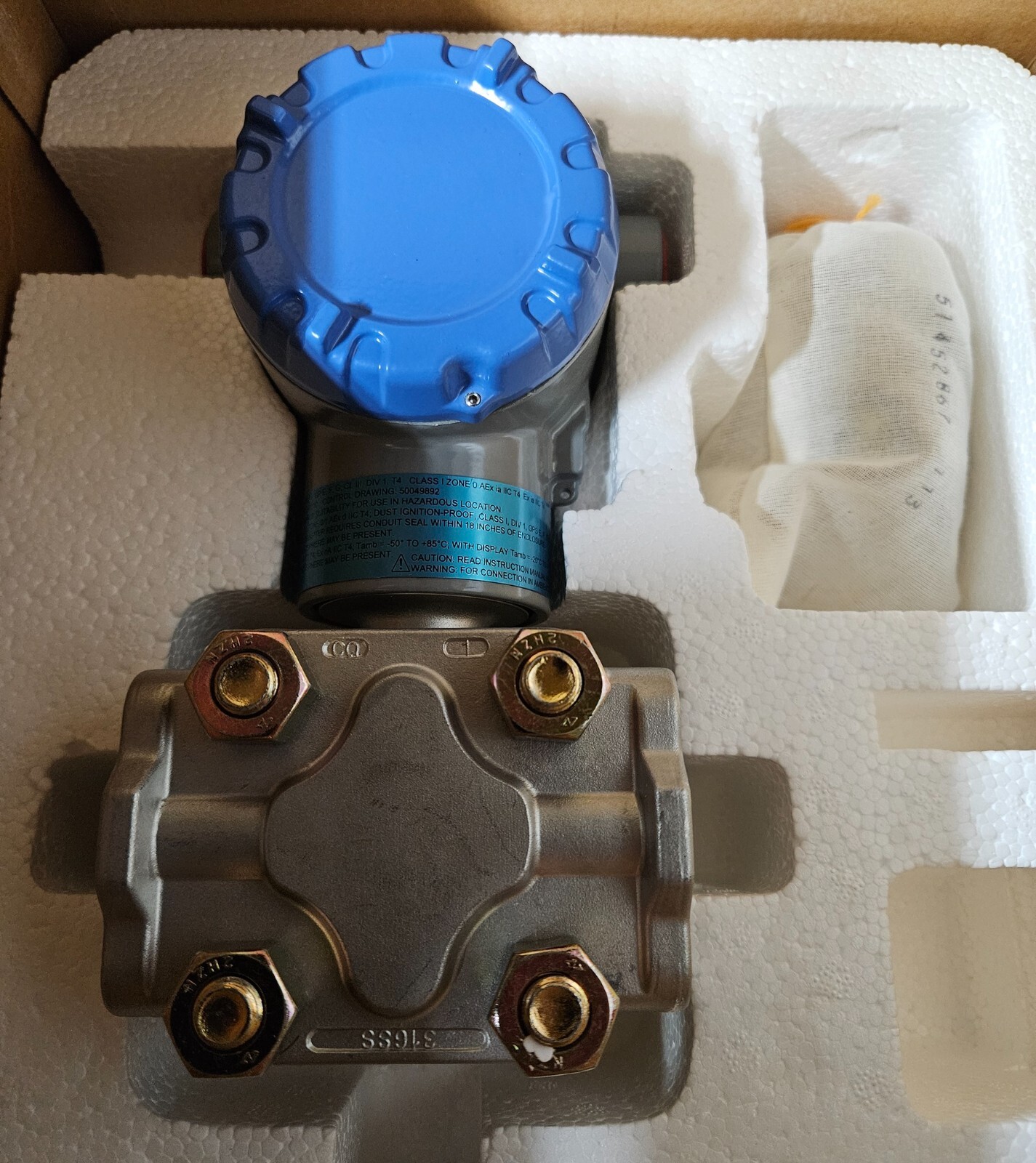 Honeywell STG870 Gauge Transmitter, 316SS Head/316LSS Diaphragm – NEW IN BOX