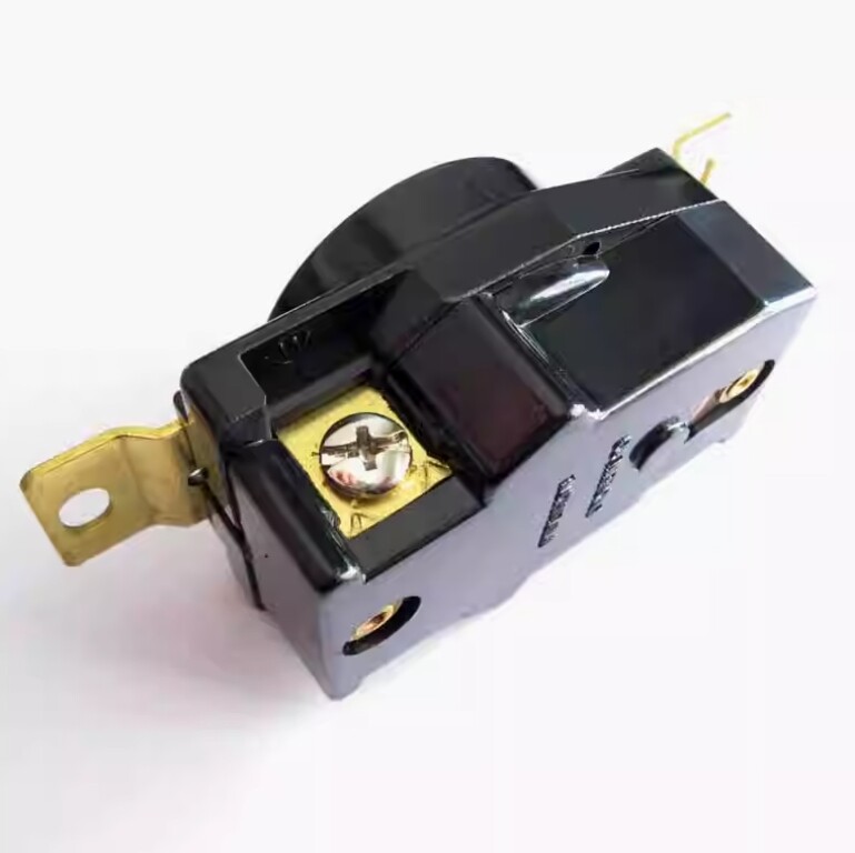 1PCS NEW FIT FOR Industrial socket WJ-6321B NEMA L5-20R