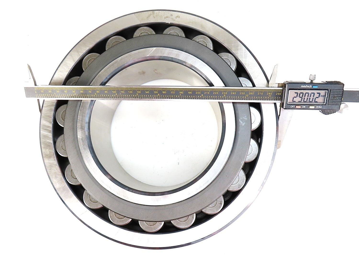 SKF 22232 CC/C3W33 22232CC/C3W33 160x290x80mm Explorer NEW NO BOX
