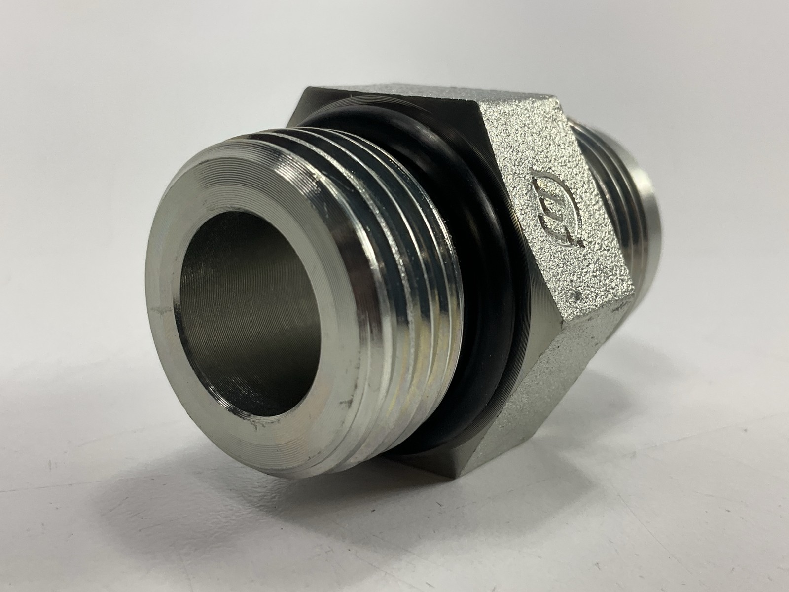 Gates G60301-1212 Male O-Ring Boss To Male JIC 37° Flare, 1-1/16-12 Thread