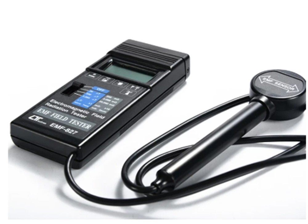 Electromagnetic Field Tester with Separate Probe