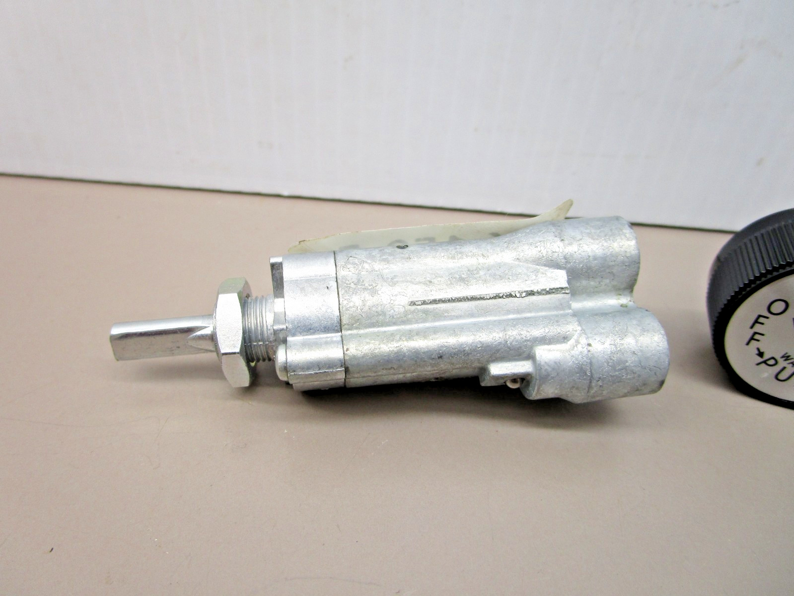 Sprague K-150-5 Pneumatic windshield Wiper Switch and Knob W/ Washer Function