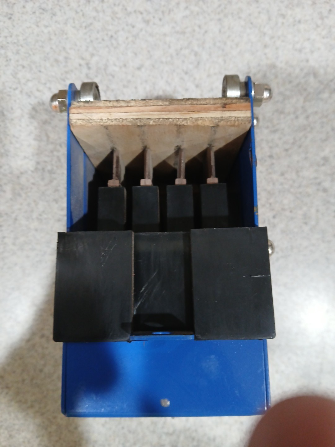 New Universal Electric PP4-30-4PD Power Pickup 4 Bar 20A 480V 4P