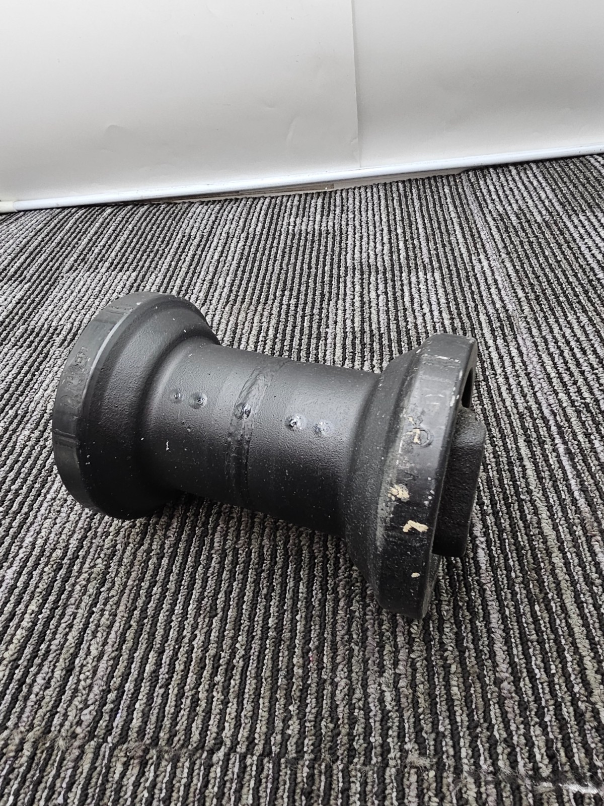 Bottom Track Roller 7-1/4 Inches x 5 Inches Black