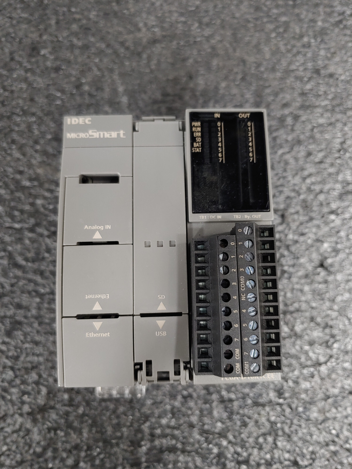 IDEC MICROSMART FC6A-D16R1CEE PLC 16IO 24VDC Relay