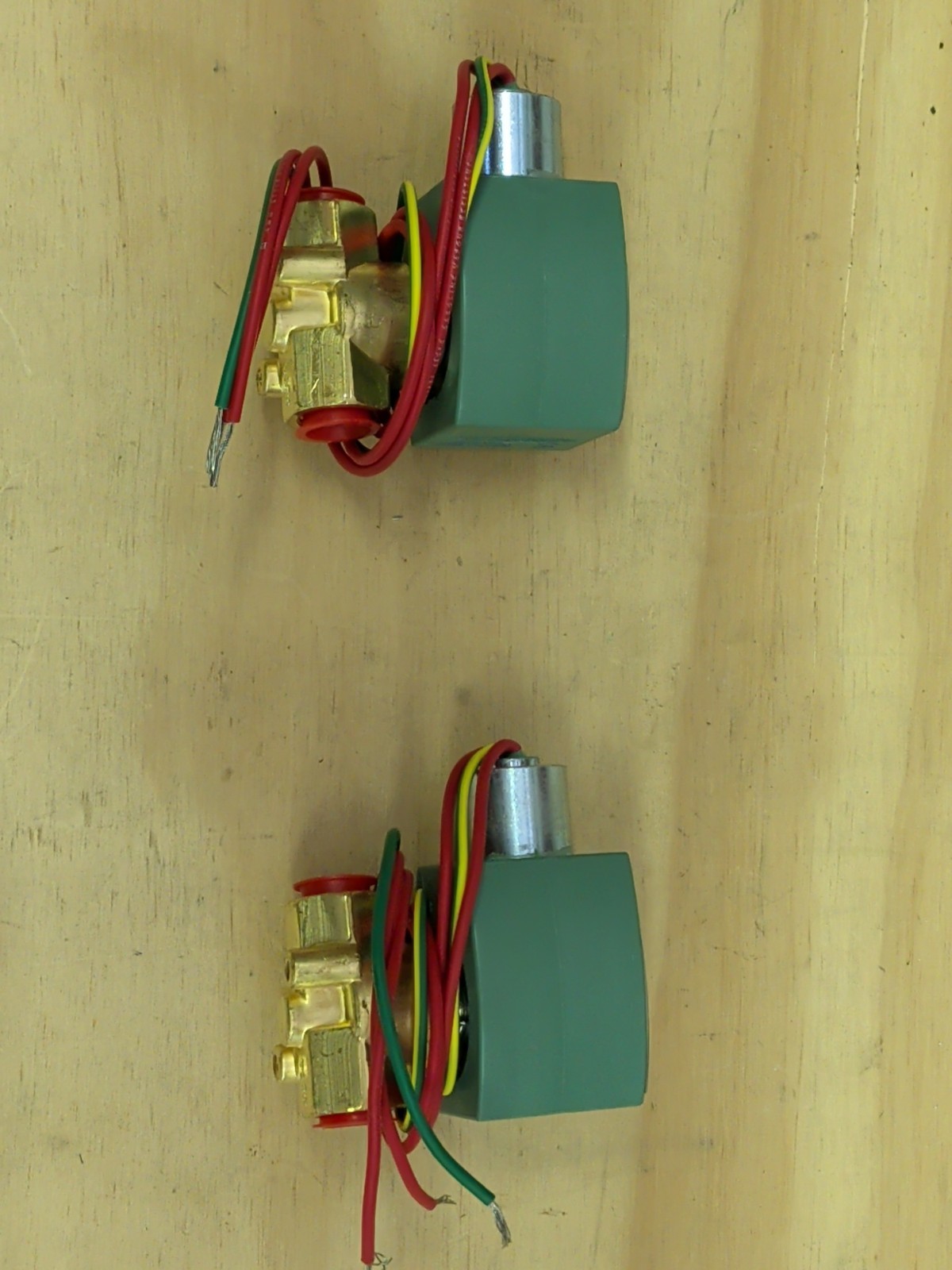 ASCO Red Hat II 8263G206 Solenoid Shutoff Valve 3/8″ New Fast Ship