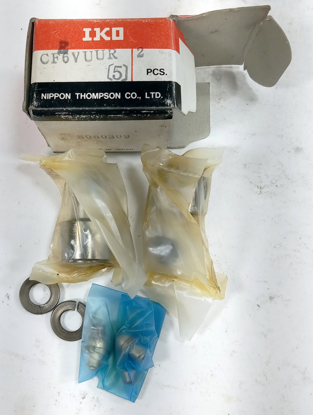 1 NEW IKO CF6VUUR 2 PIECE CAM FOLLOWER NIB ***MAKE OFFER***