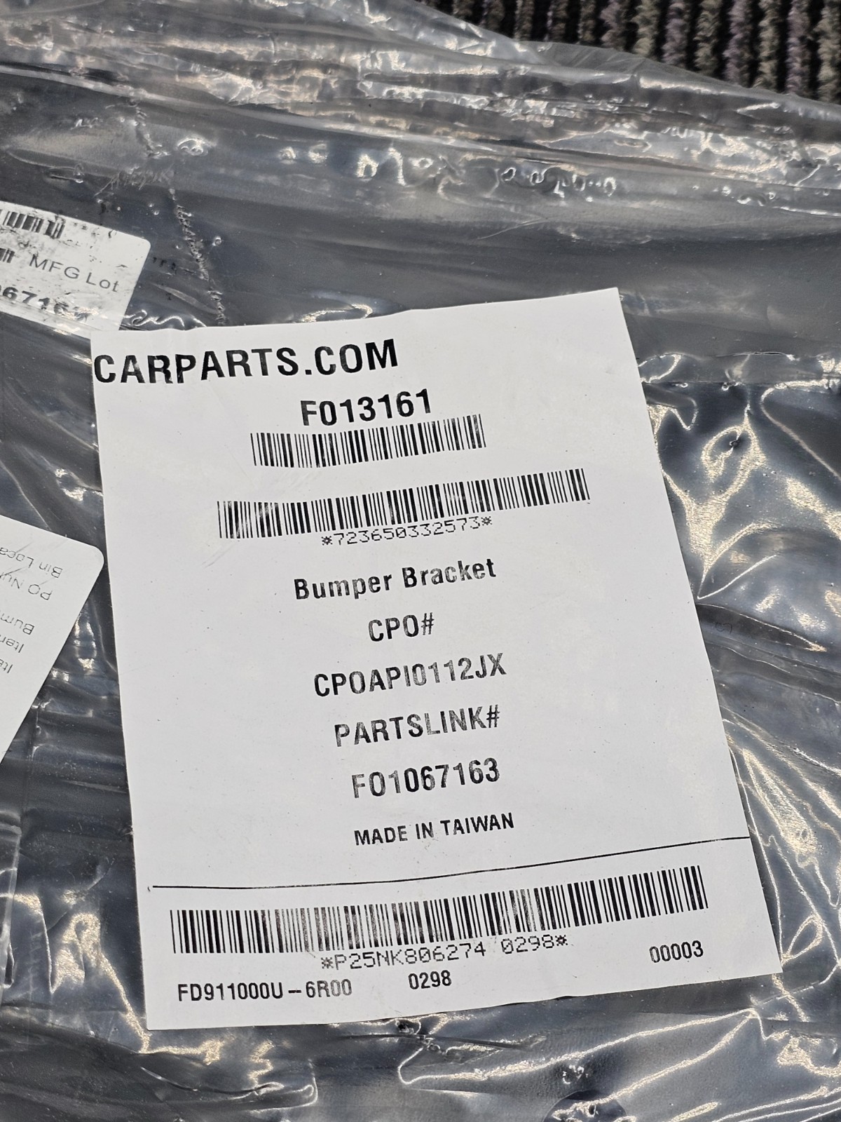 CartParts F013161 Bumper Bracket for 2005-2007 Ford F-450 Super Duty