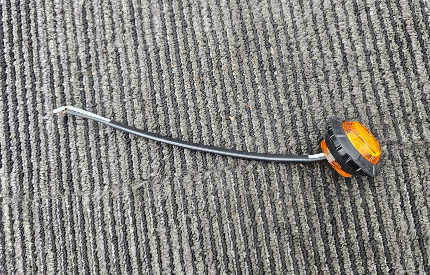 (QTY 2) Maxxima M09400Y Amber 1-1/4 Inch Round LED Clearance Marker Light