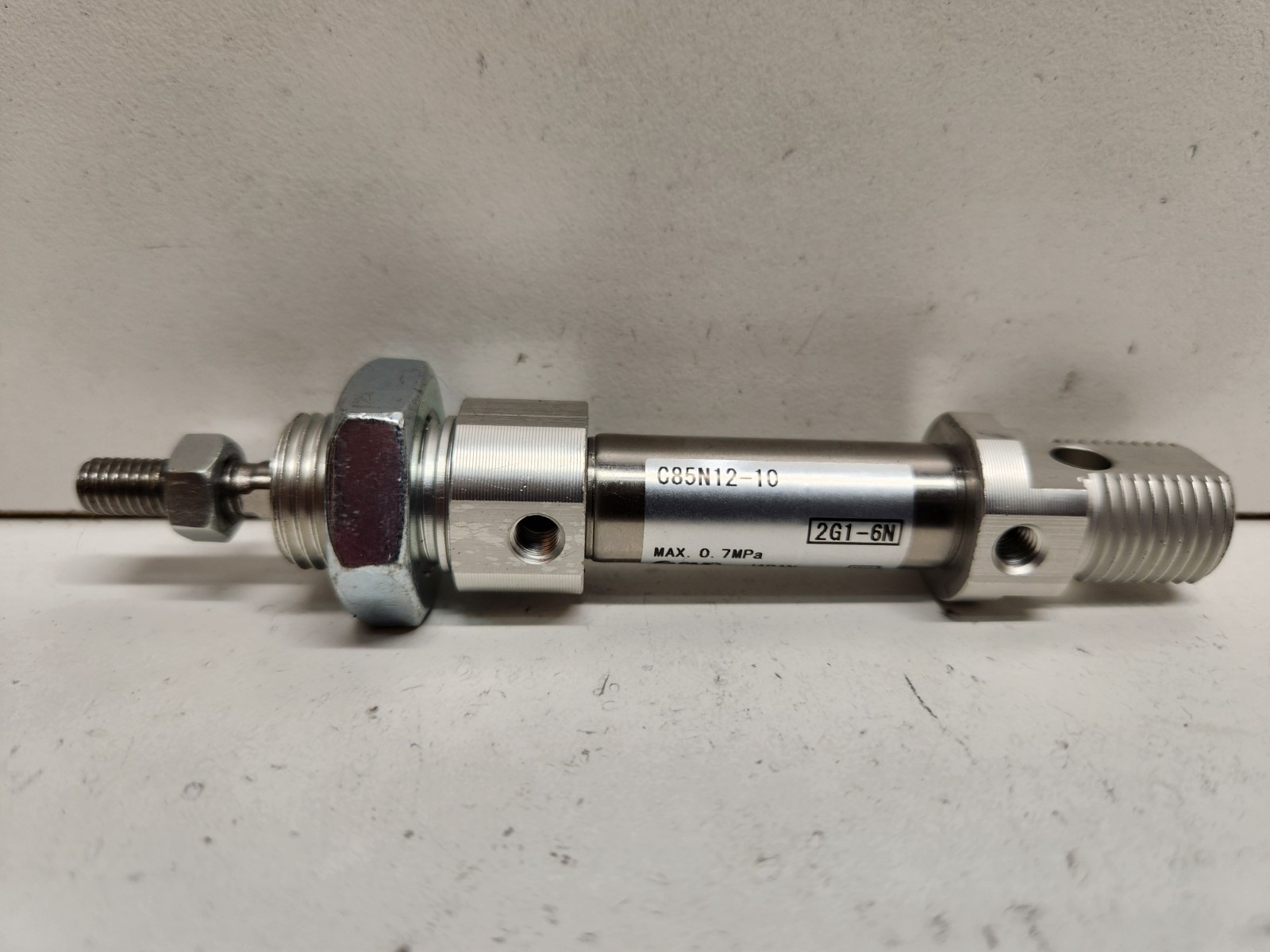 NEW NO BOX! SMC 12MM BORE X 10MM STROKE PNEUMATIC CYLINDER C85N12-10
