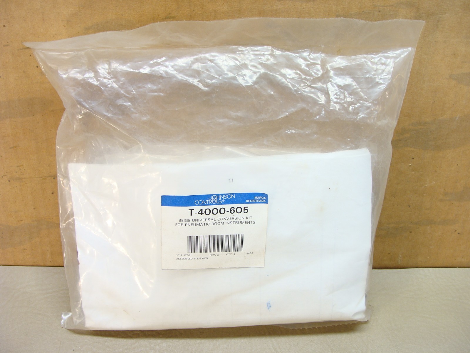 NEW sealed Johnson Controls T-4000-605 conversion kit for pneumatic thermostat