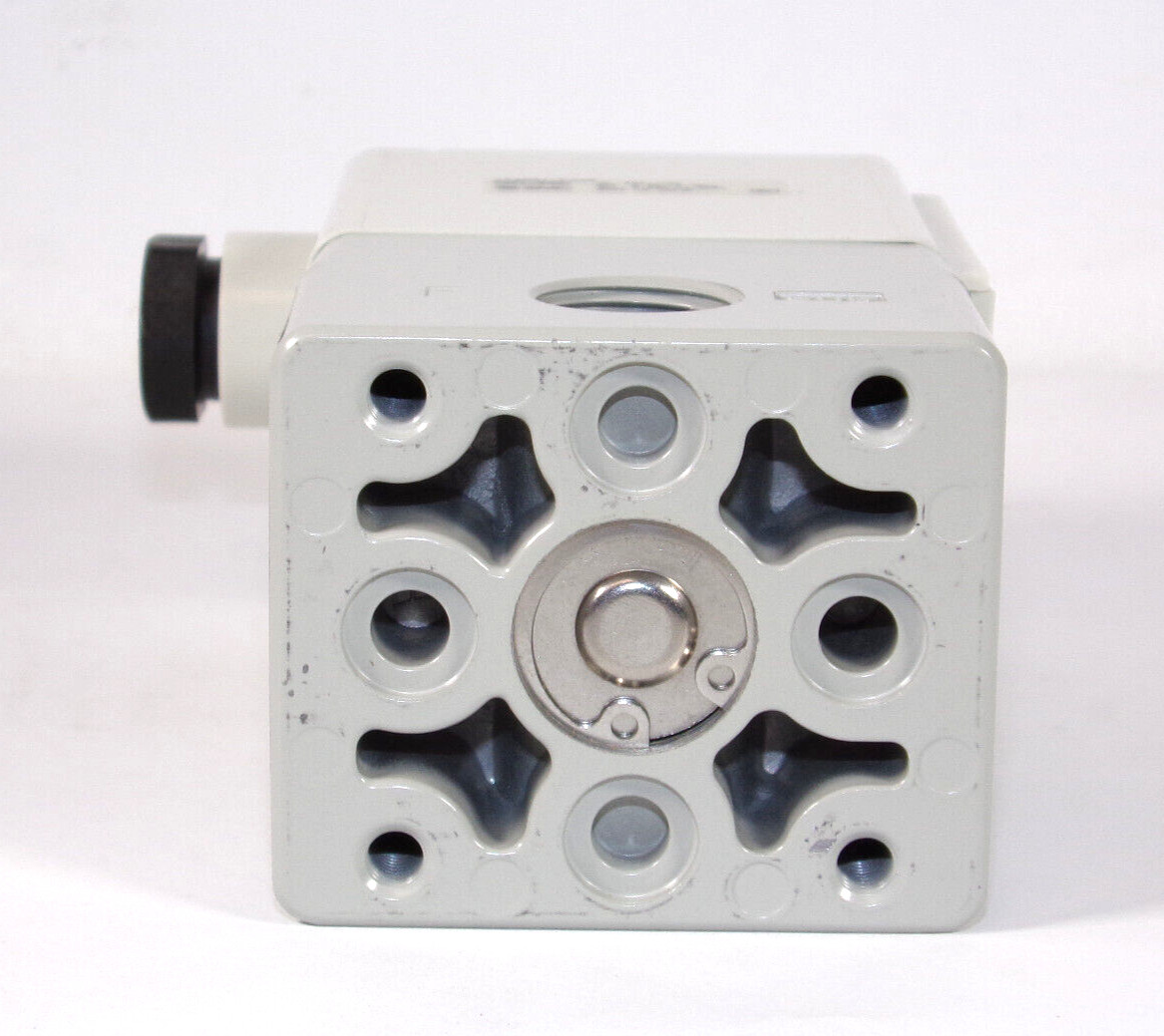 SMC IT2031-F33B E/P Regulator, Electro-Pneumatic, 3/8″ European
