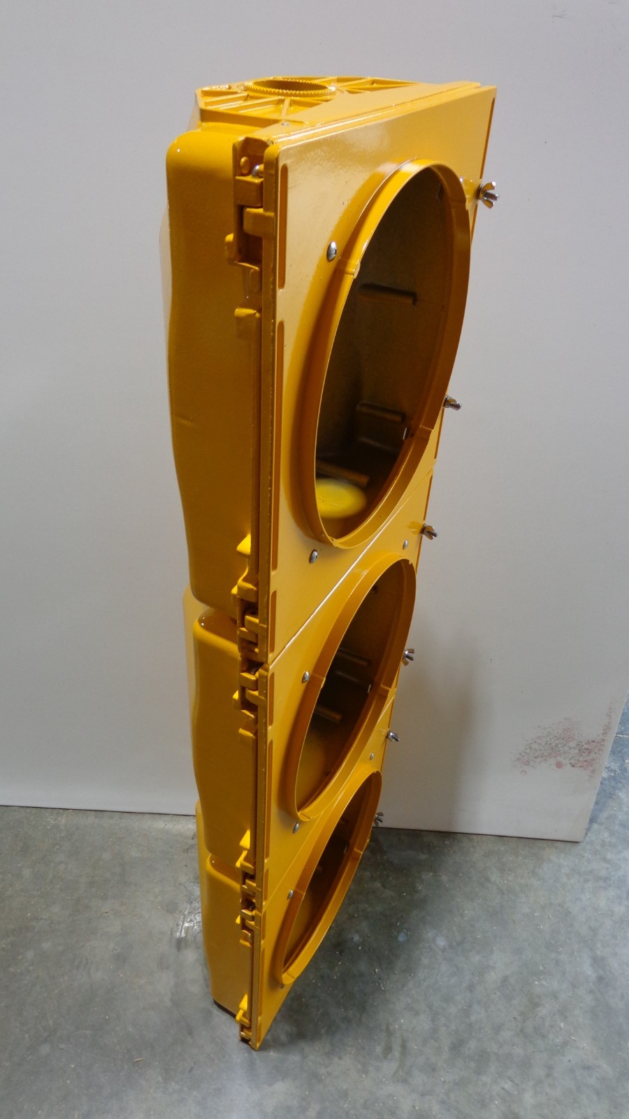 Econolite 12” Aluminum Traffic Signal Light Housing (Holds 12″ LED’s) NEW