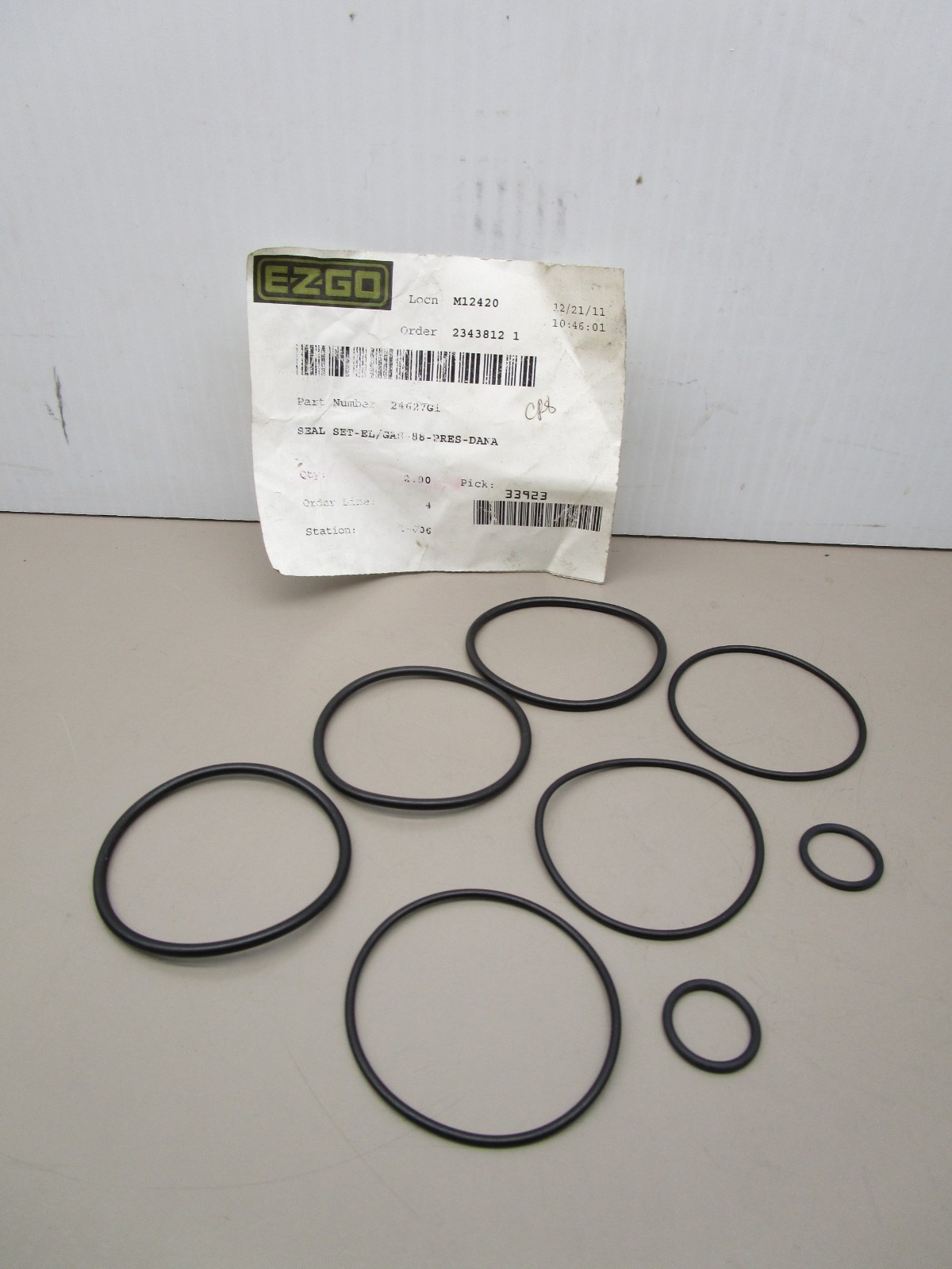 OEM EZ-GO 24627-G1 Seal Kit 8pc DANA Rear Differential Axle for TXT Golf Cart