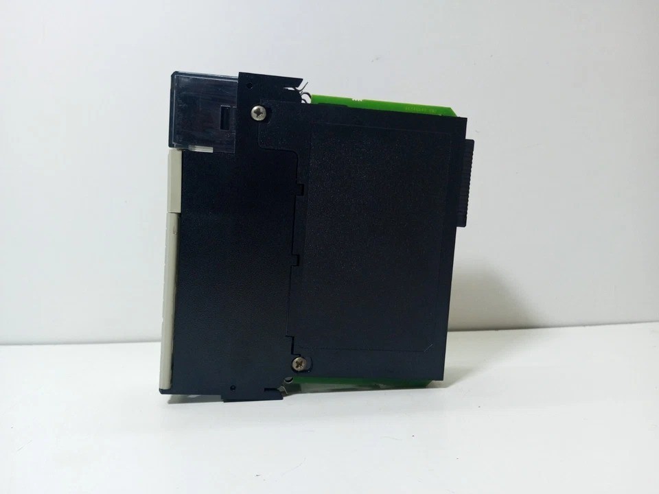 ALLEN BRADLEY 1756-L55 /A 3.5 NON VOLATILE MEMORY EXP 1756-M24 PROCESSOR UNIT