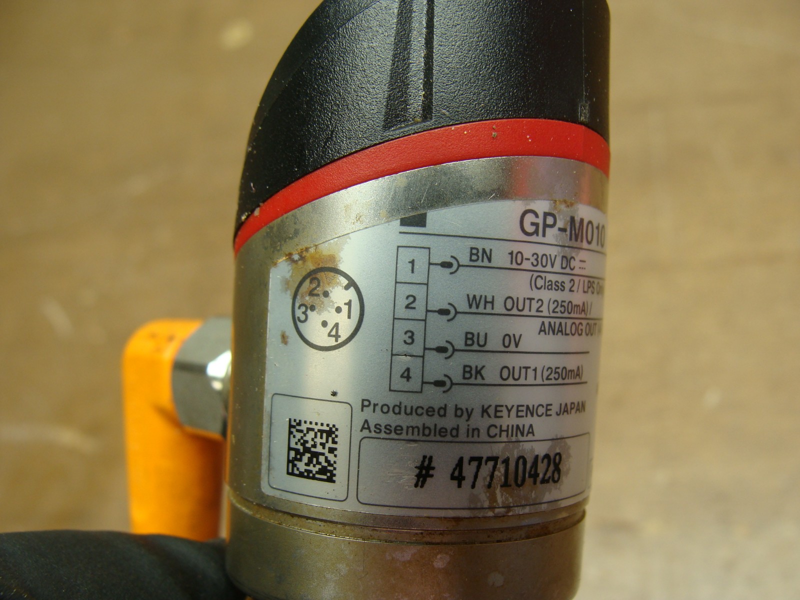 KEYENCE HEAVY DUTY DIGITAL PRESSURE SENSOR GP-M010