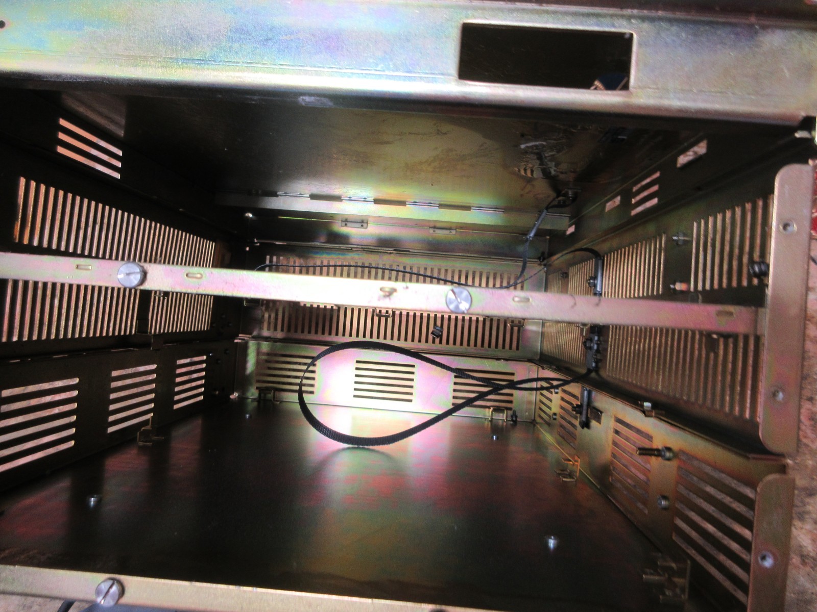 HERMLE UWF 1202S CNC MILL HEIDENHAIN LE 426PA ID.NR. 286 839 39 CASE ONLY