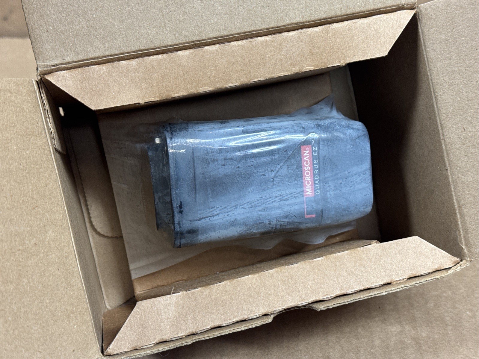 NEW Microscan FIS-6700-0012G Quadrus EZ Fixed Barcode Scanner FAST SHIPPING