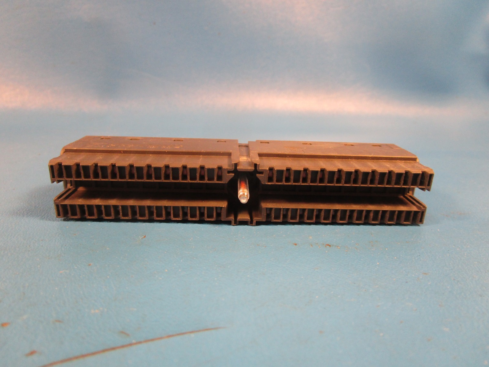 Siemens 6ES7 392-1AM00-0AA0, FRONT CONNECTOR, SIMATIC S7-300, 40 POLE