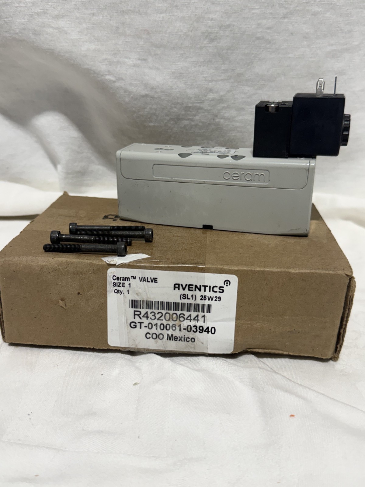 Aventics R432006441 Ceram Valve Size 1 Solenoid 24VDC GT-010061-03940 Rexroth Ne