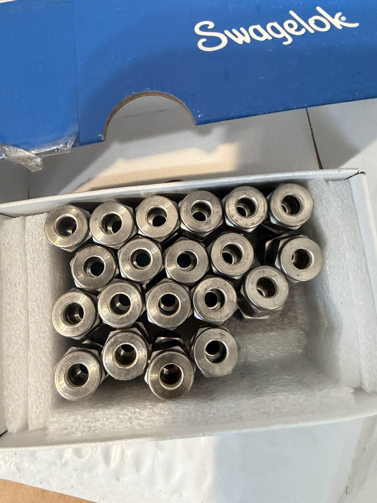 20 pcs Swagelok ss-400-1-4ST