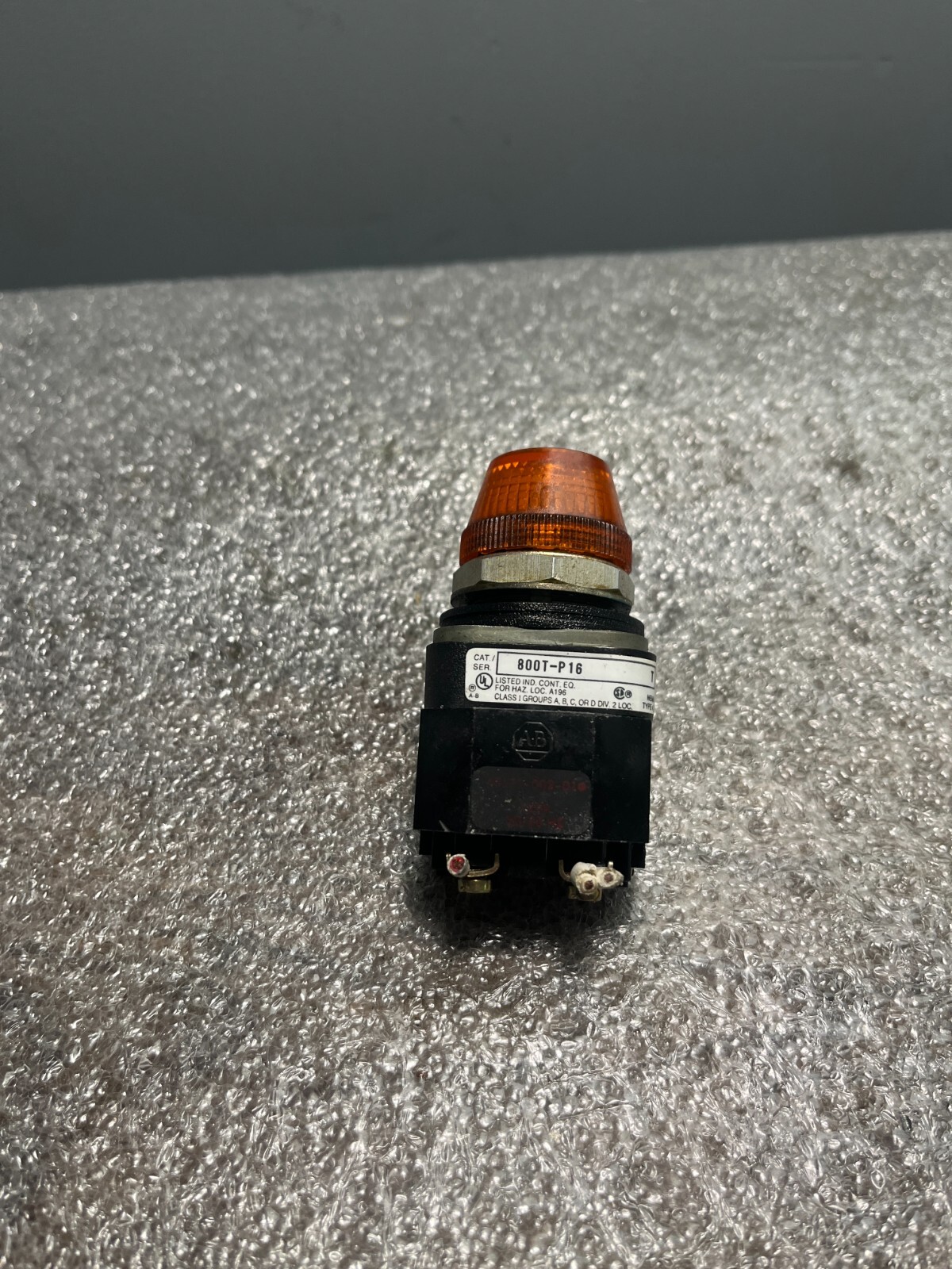 Allen-Bradley 800T-P16 Ser. T Orange Pilot Light 120V