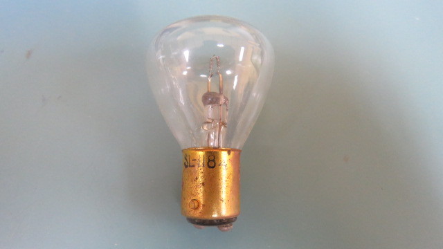 SPECTRO 1184 Qty of 10 per Lot RP11 bayonet base 1184 Lamp; 5.5V 5.0W