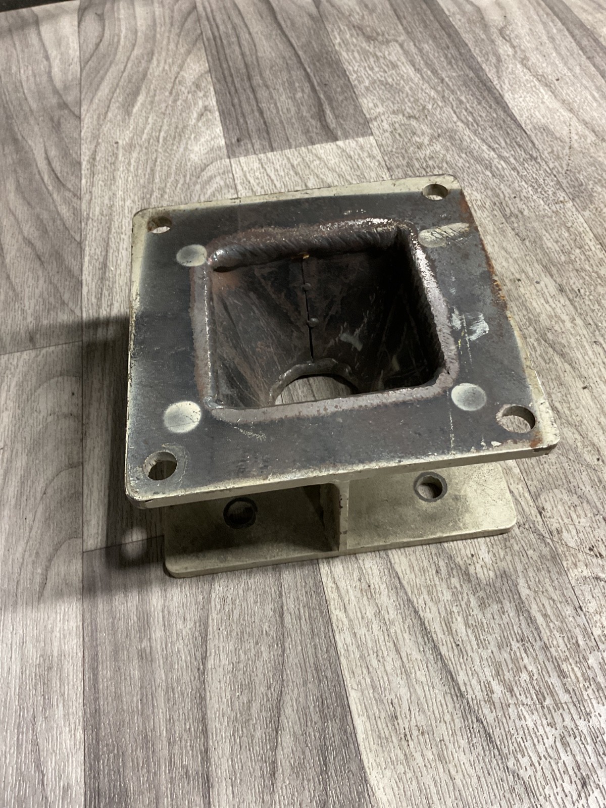 Heavy Duty 4 Bolt Flange *Square to Round Inside* #4008H123PR8