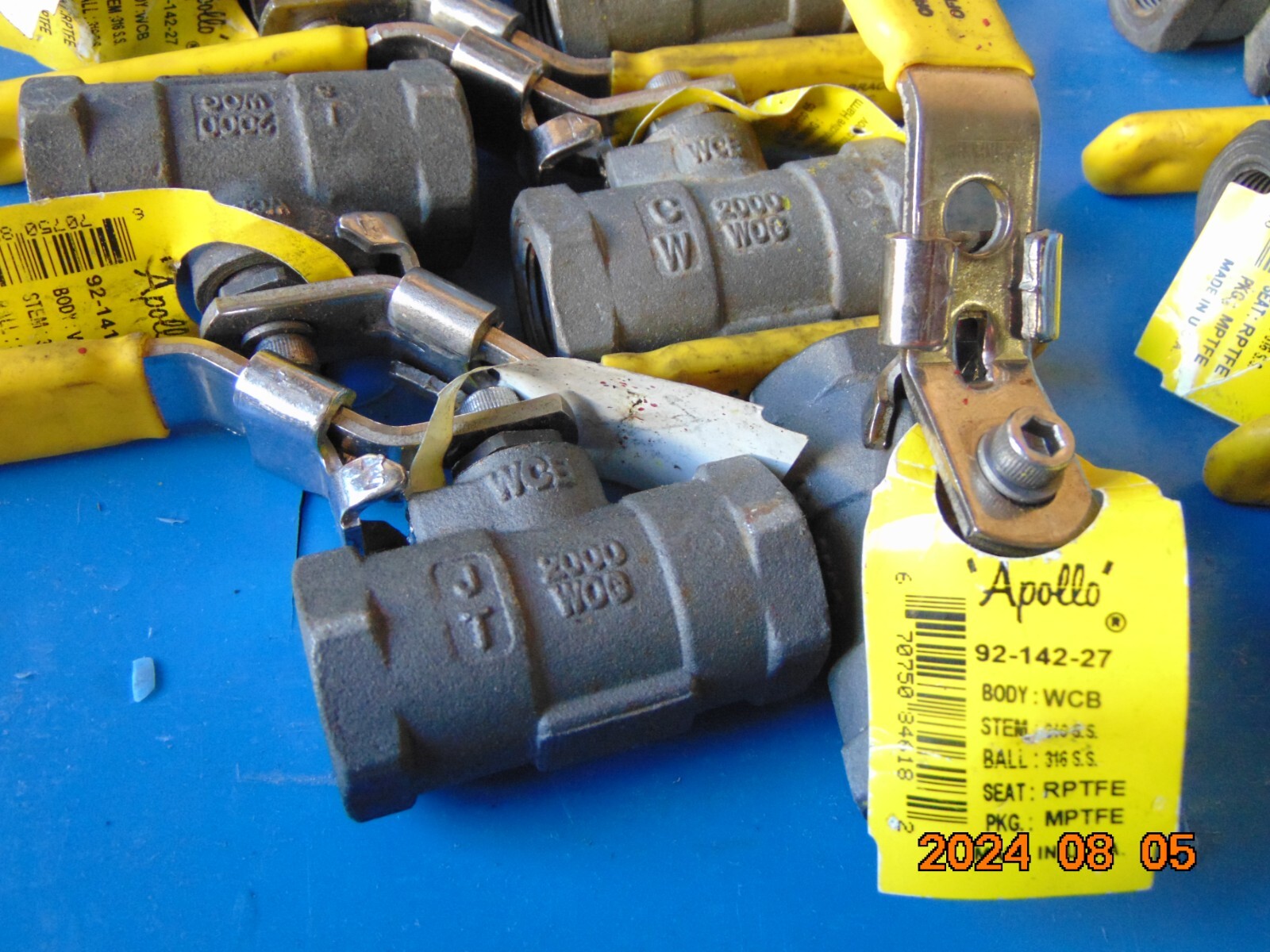 (1) Apollo 3/8″ Nominal FNPT Carbon Steel Ball Valve 92-142-27 Unibody THREADED