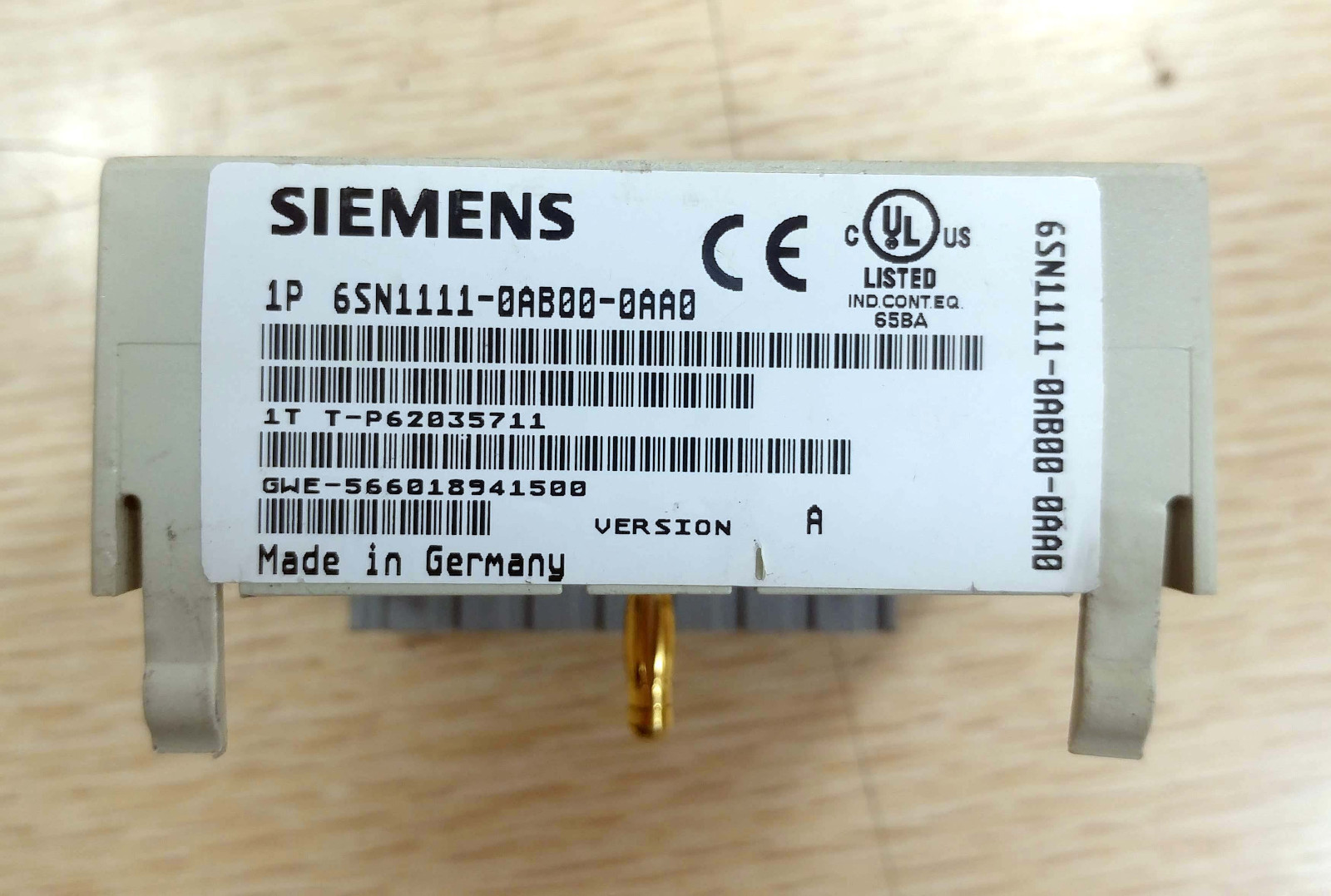 1 USED SIEMENS 6SN1111-0AB00-0AA0 VERSION A SURGE ARRESTER ***MAKE OFFER***