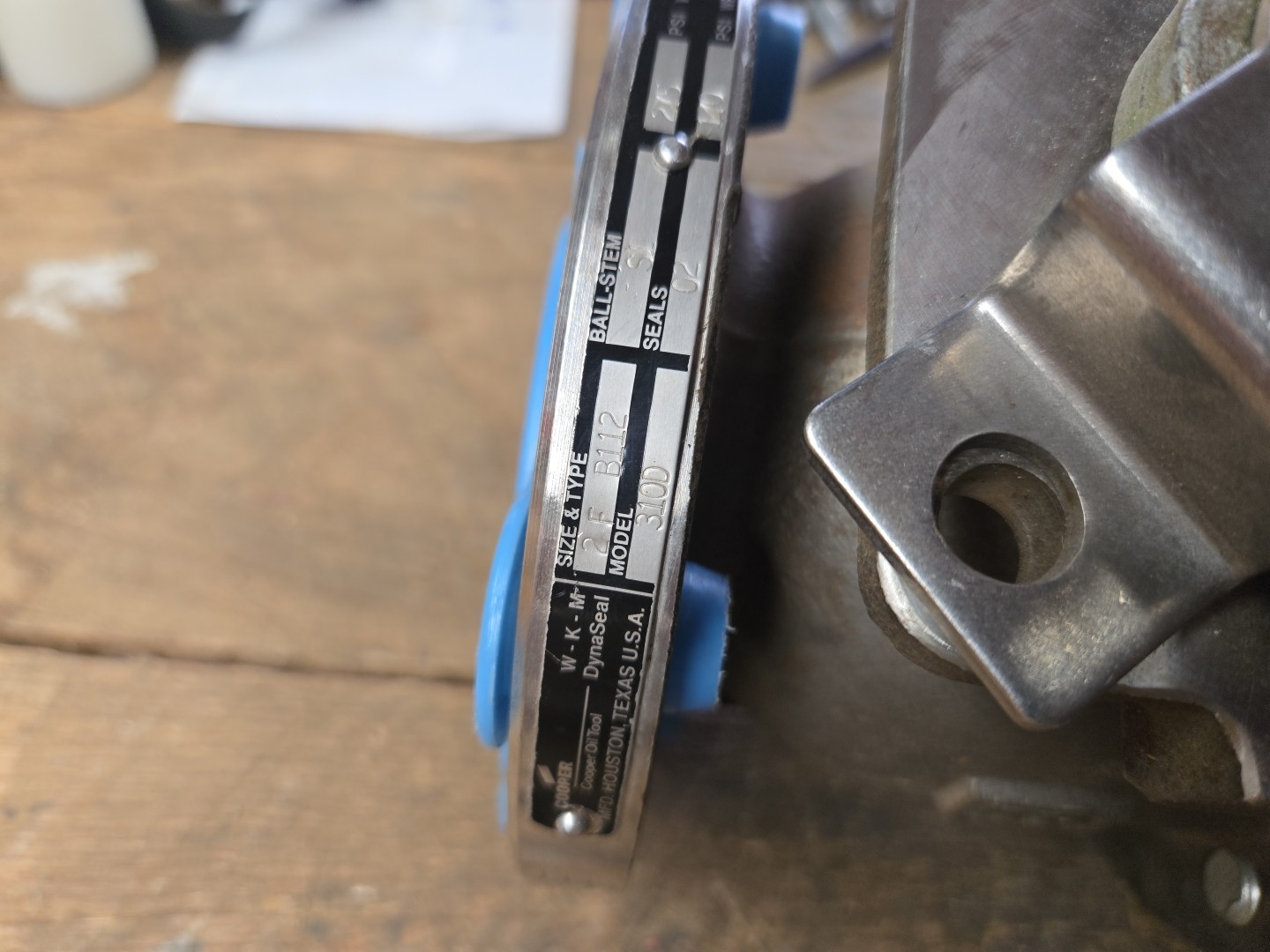 Cooper WKM Dynaseal Ball Valve Mod 310D 275 PSI 2F B112