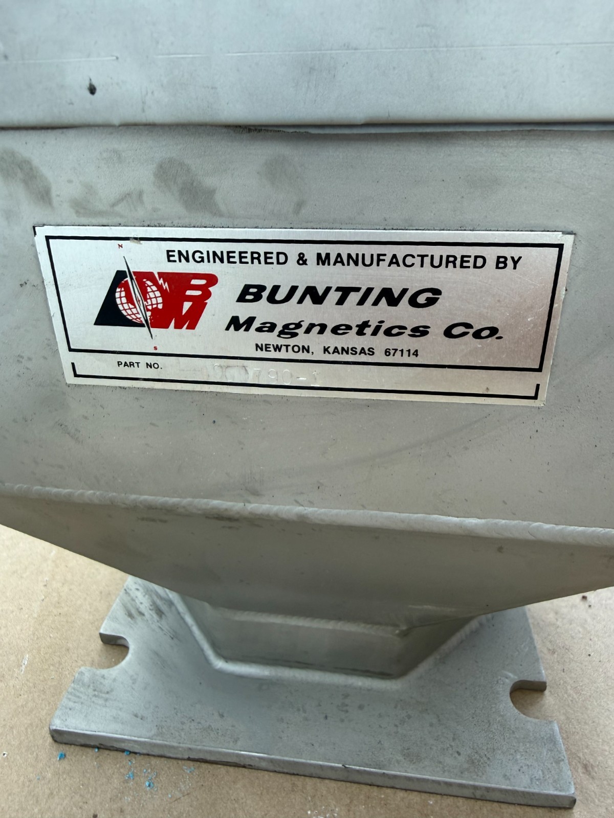 BUNTING Magnetics 969790-1 Drawer Magnet New