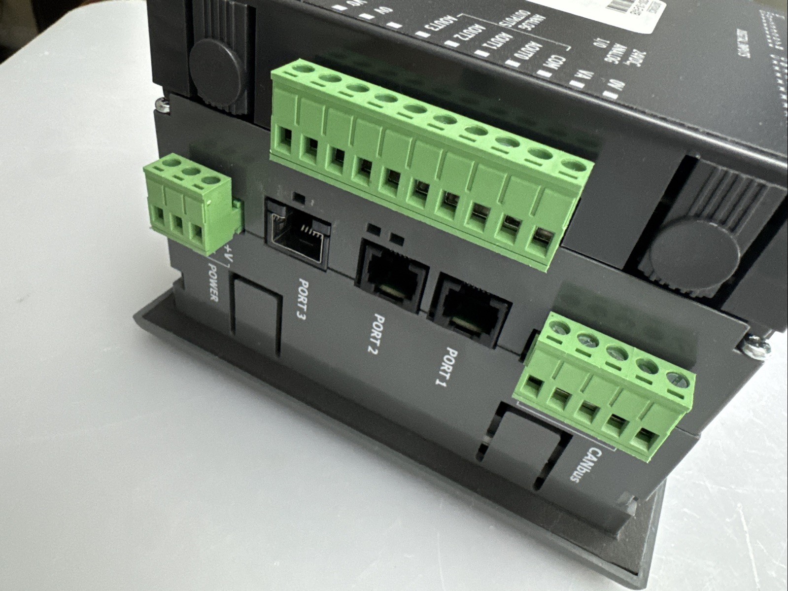 UNITRONICS V570-57-T20B-J / V200-18-E4XB