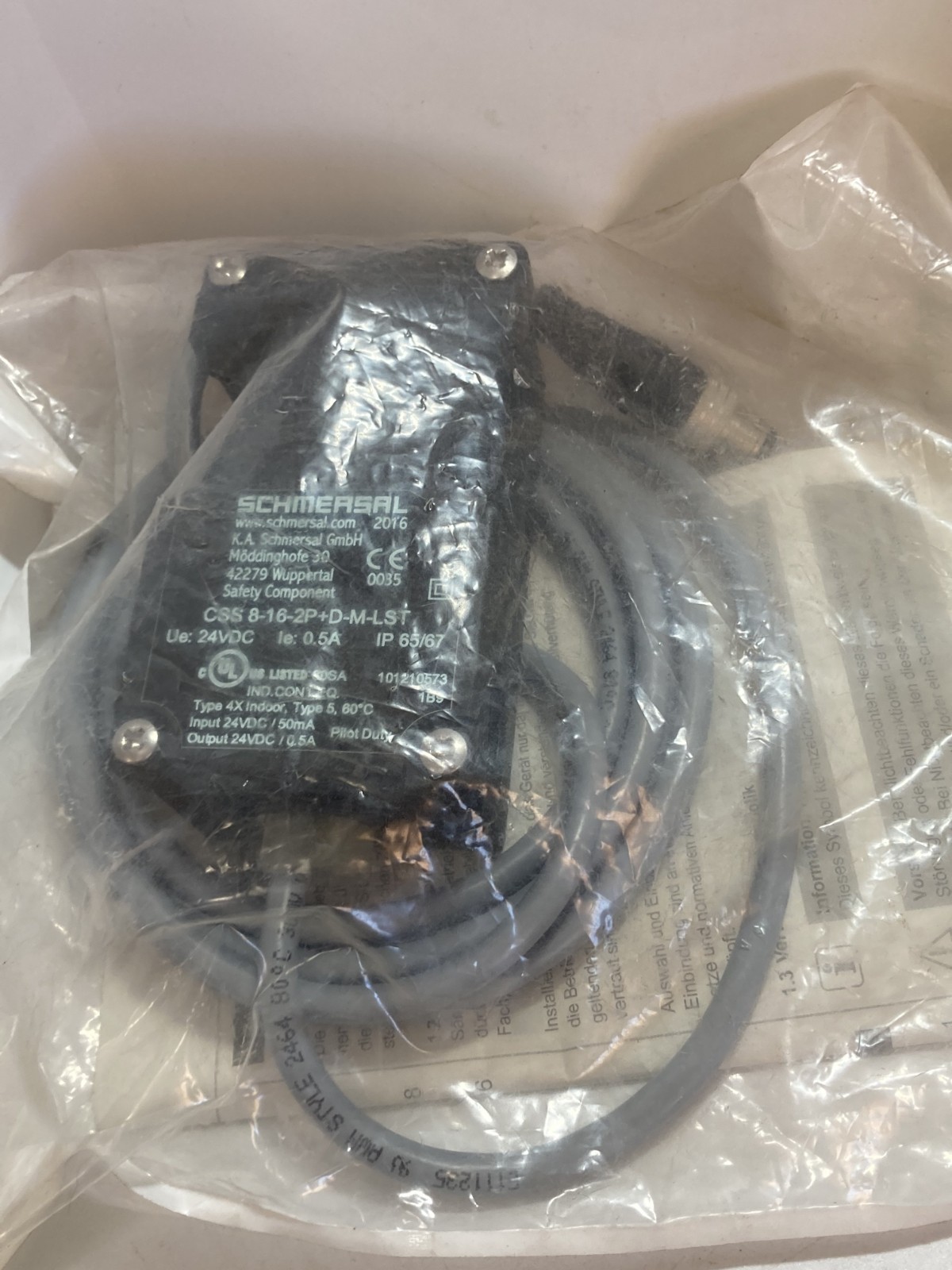 SCHMERSAL CSS8-16-2P+D-M-LST SAFETY SENSOR 24VDC 0.5A 8 POLE M12 NIB