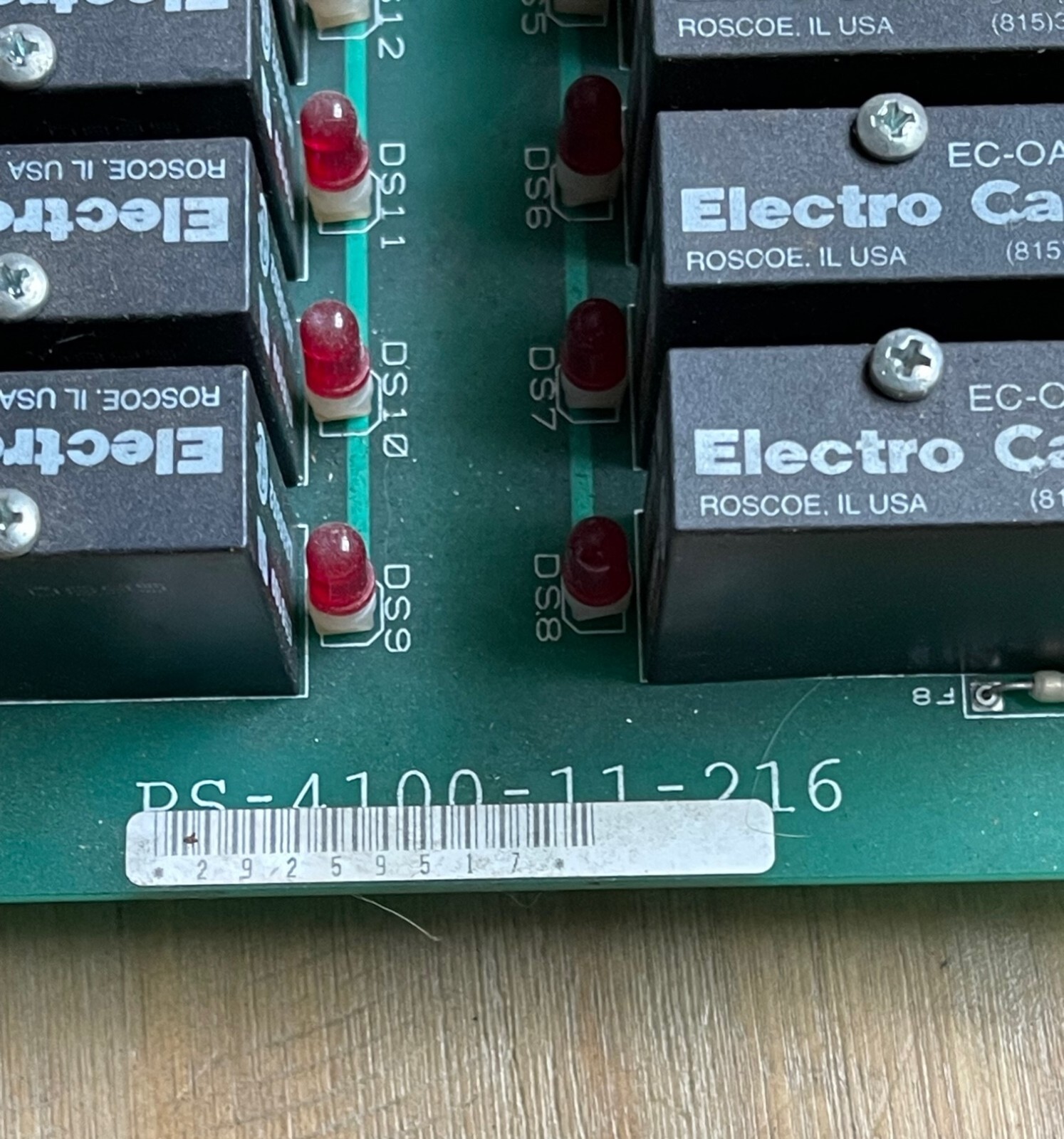 ELECTRO CAM PS-4100-11-216 OUTPUT BOARD WITH 12 EC-OAC5A-11 OUTPUT MODULES
