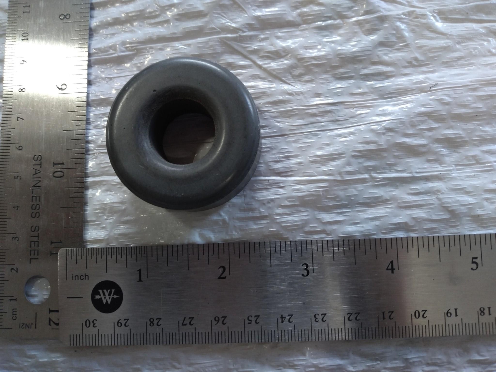 FERRITE OD-1 3/4″ ID-3/4″ THICKNESS-1/2″