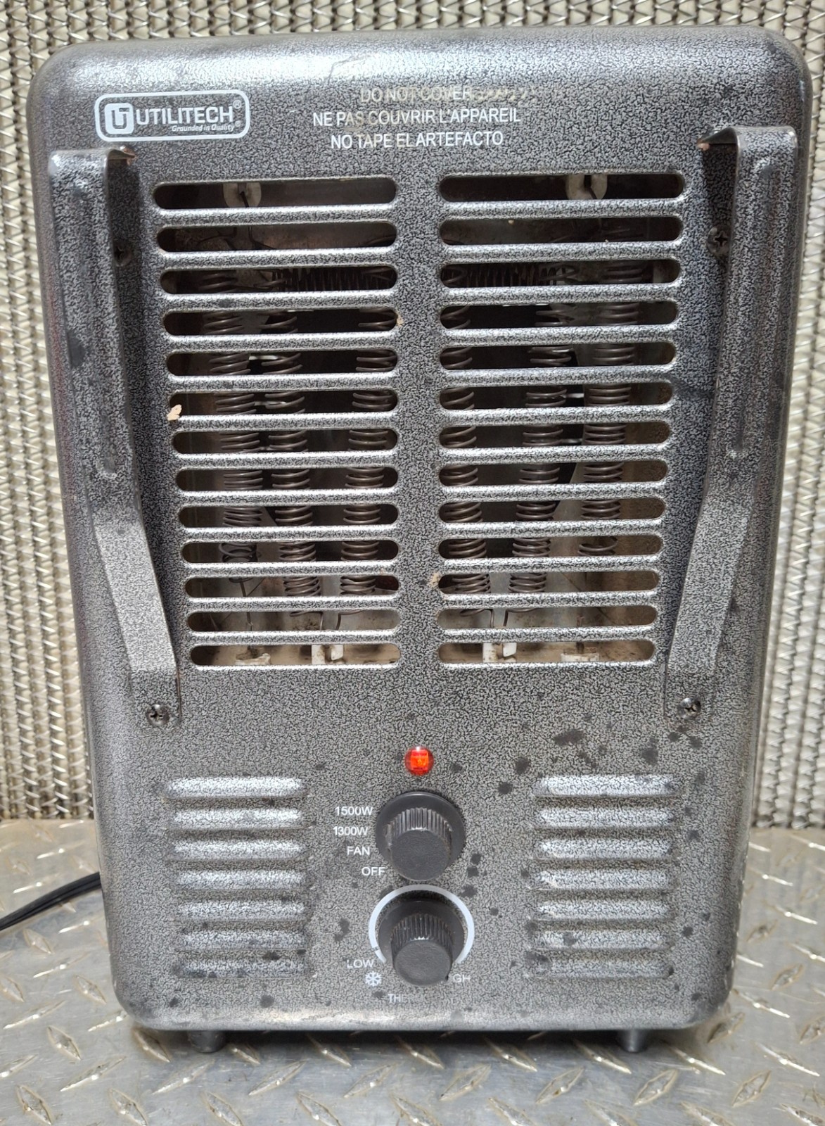 Utilitech H-3013 1500Watt Utility Electric Fan Space Heater w Thermostat 0485218