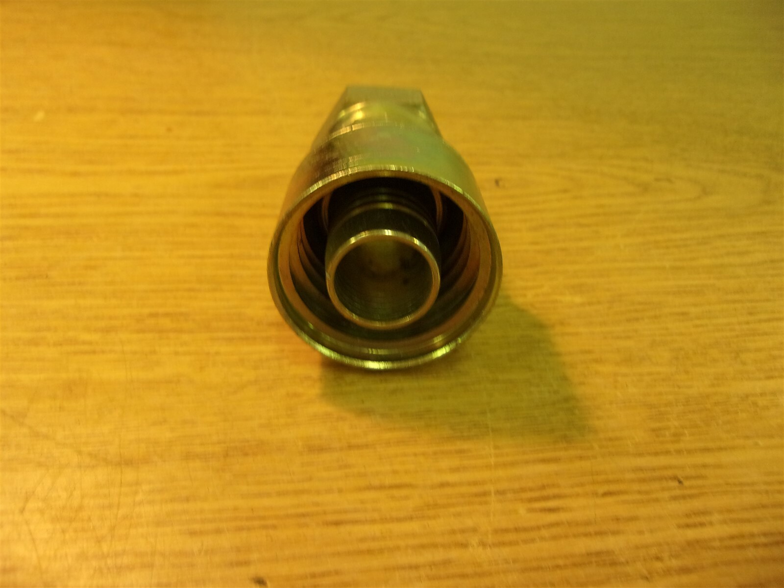 NEW Eaton Aeroquip Hydraulic Fitting TTC-16 *FREE SHIPPING*