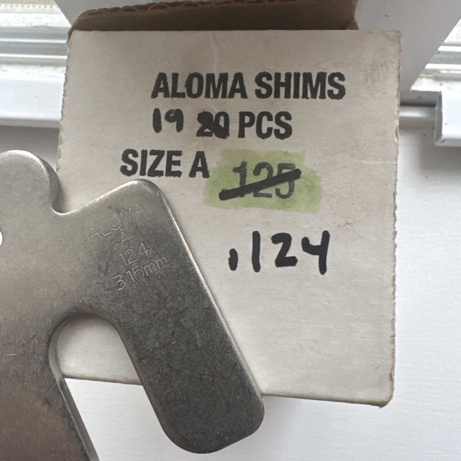 ALOMA SIZE A – 0.124” / 3.15 mm THICK STAINLESS STEEL SLOTTED SHIMS BOX OF 19