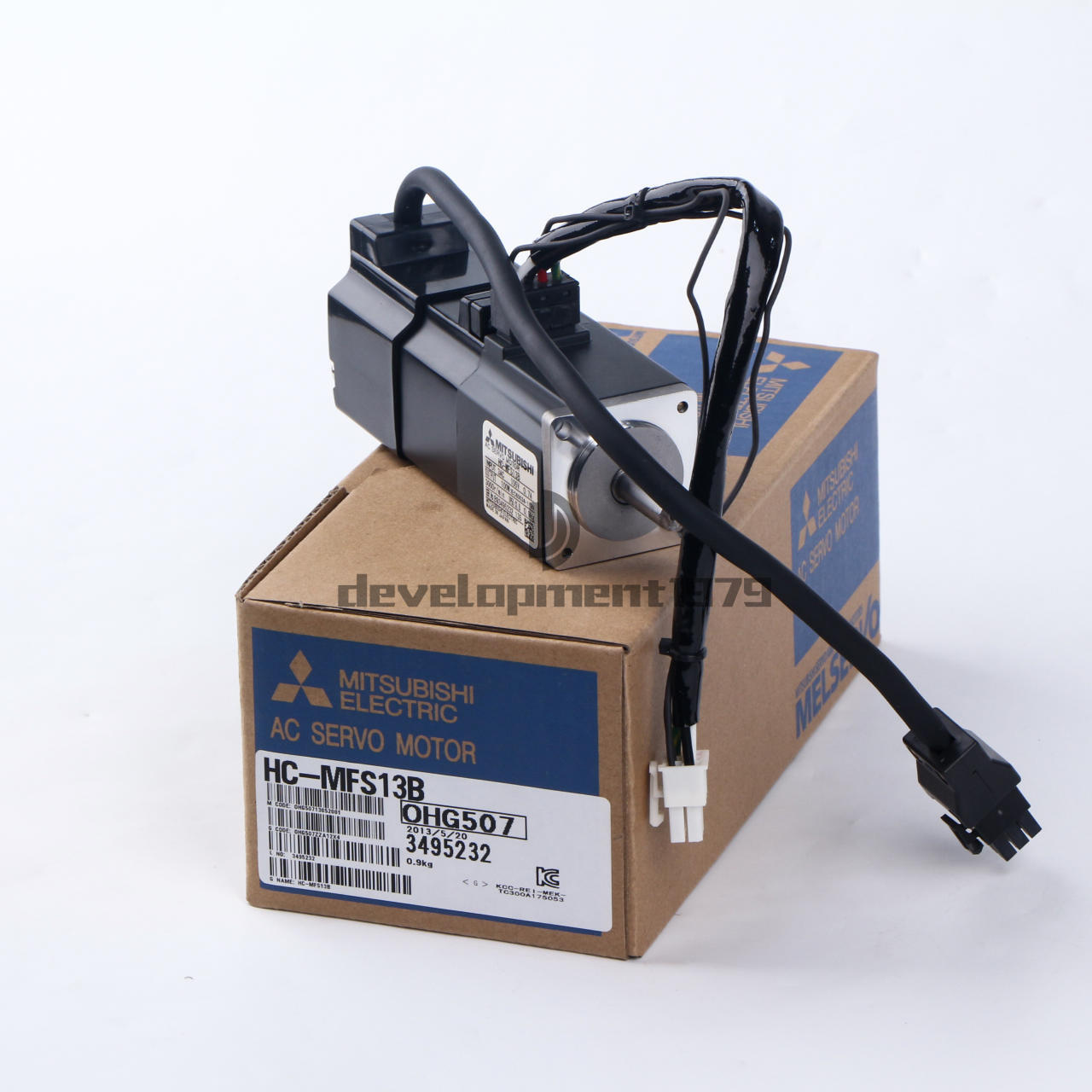 1PC Mitsubishi HC-MFS13B Servo Motor New In Box