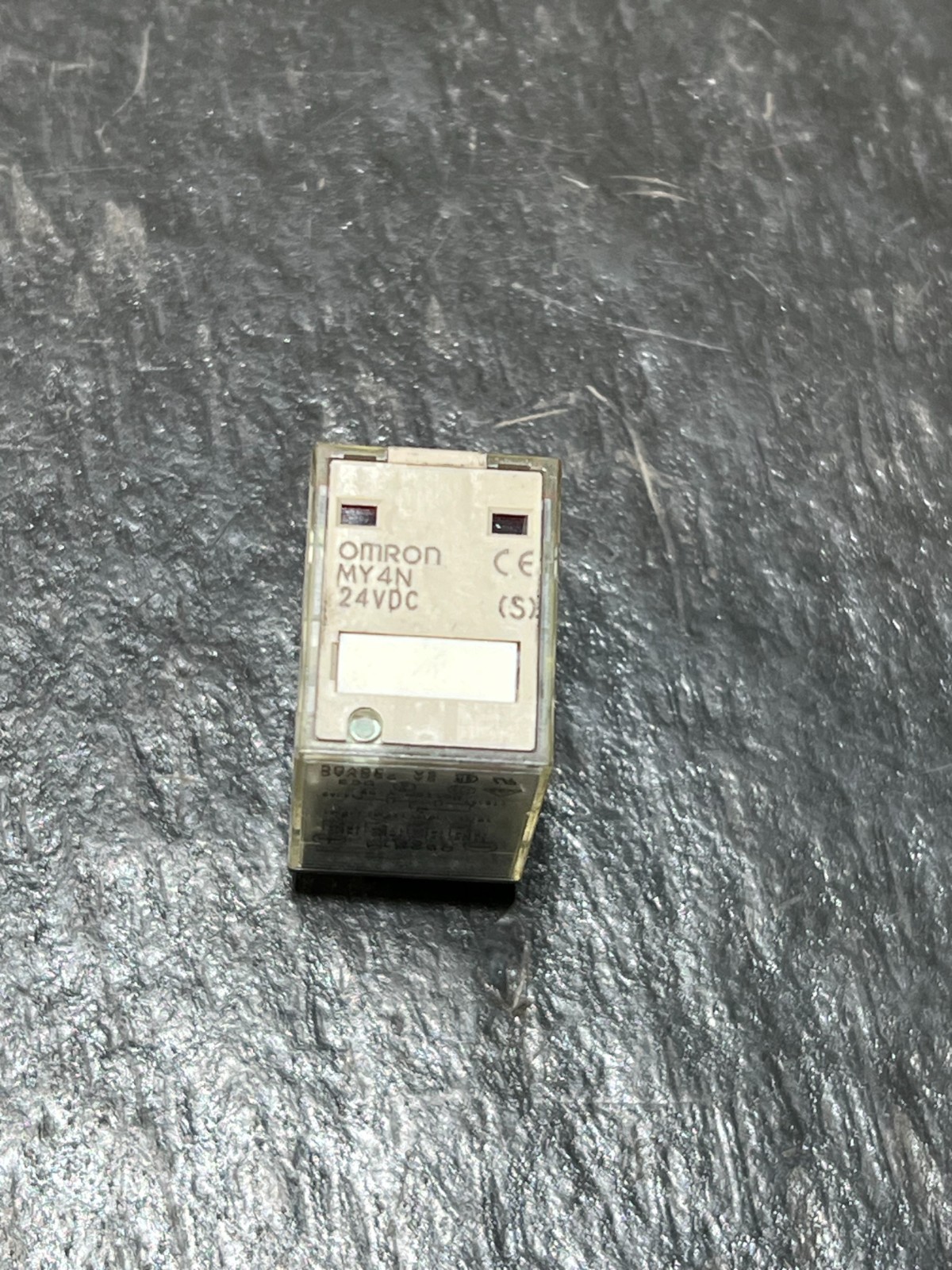 omron my4n 24vdc nos no packaging