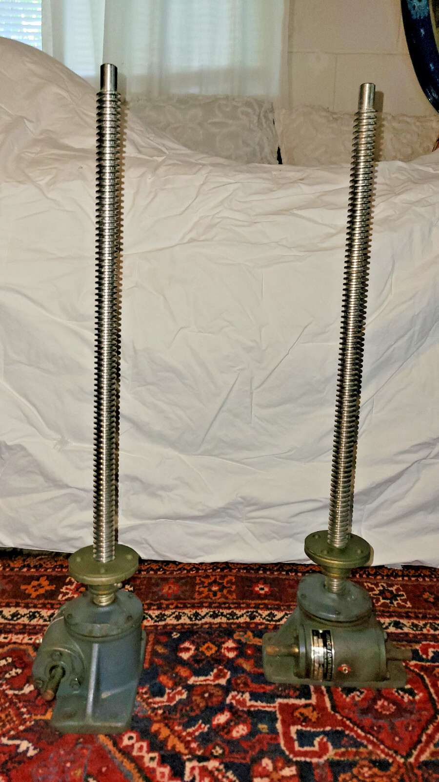 Joyce Dayton 28″ Screw Jacks Set of 2, Unused old stock,