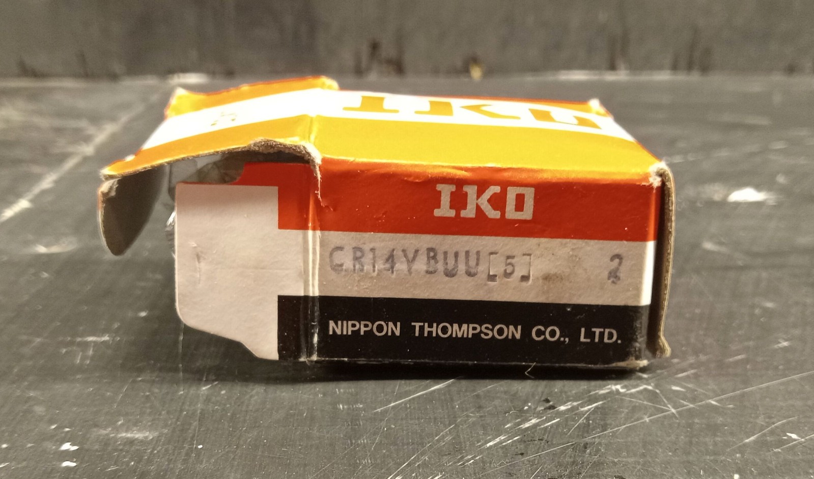 2 NEW IKO CR14VBUU CAM FOLLOWER BEARING NIB ***MAKE OFFER***
