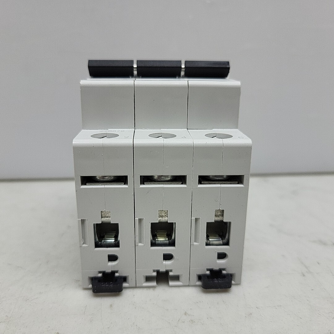 Eaton FAZ-C63/3 Moeller Miniature Circuit Breaker 63A Amp 15kA 3Pole 278879 New