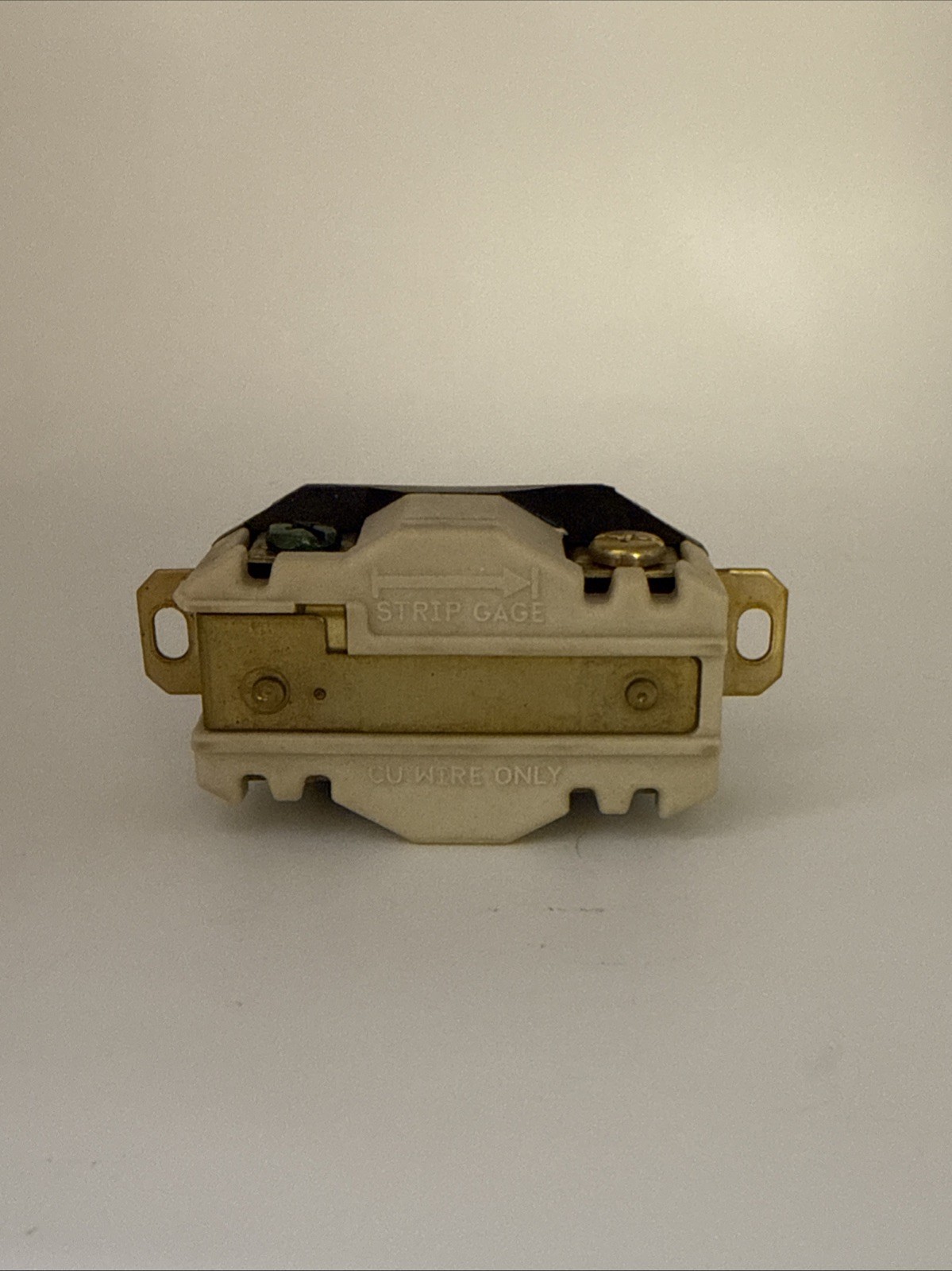NEW OLD STOCK! HUBBELL 20A 125/250V TWIST LOCK RECEPTACLE HBL2410