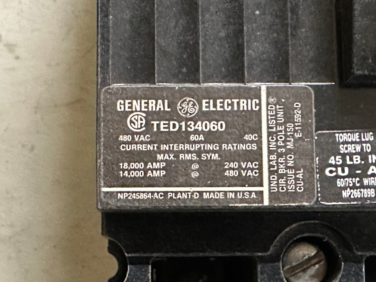 General Electric Molded Case Circuit Breaker 60A 480VAC 3-Pole P/N TED134060