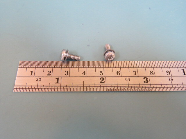 McMasters Carr 95345A047 Qty of 250 per Lot 18-8 Stainless Steel Pan Head Screw